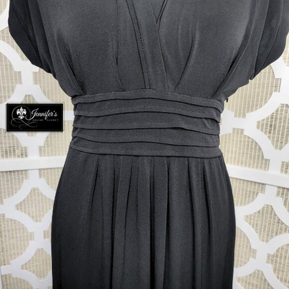 attention Black Deep V-Neck Pleated Waist Short Sleeve Dress Size M - Picture 4 of 13